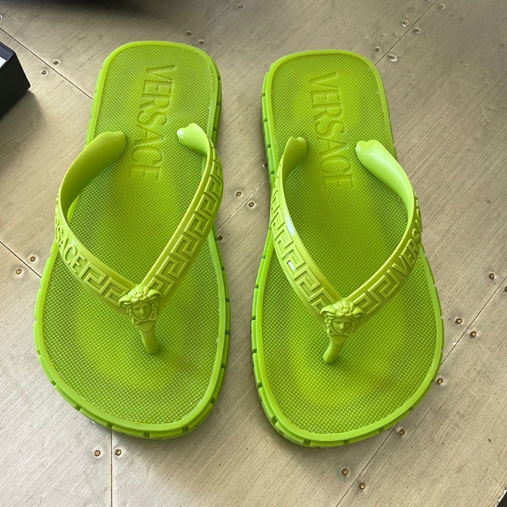 Versace thong neon green sandals flats pvc rubber platform greca sz 35